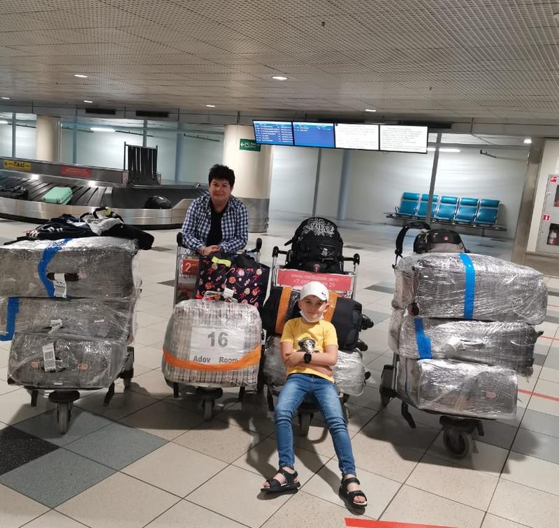 Olims at the airport