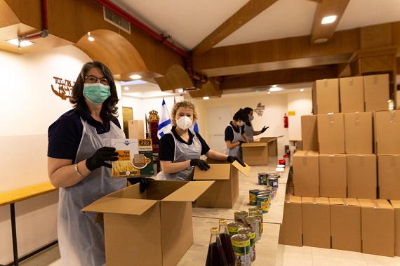 Passover preps at Hineni