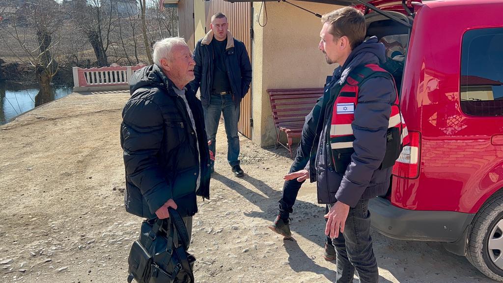 Ukrainian rescue van transport