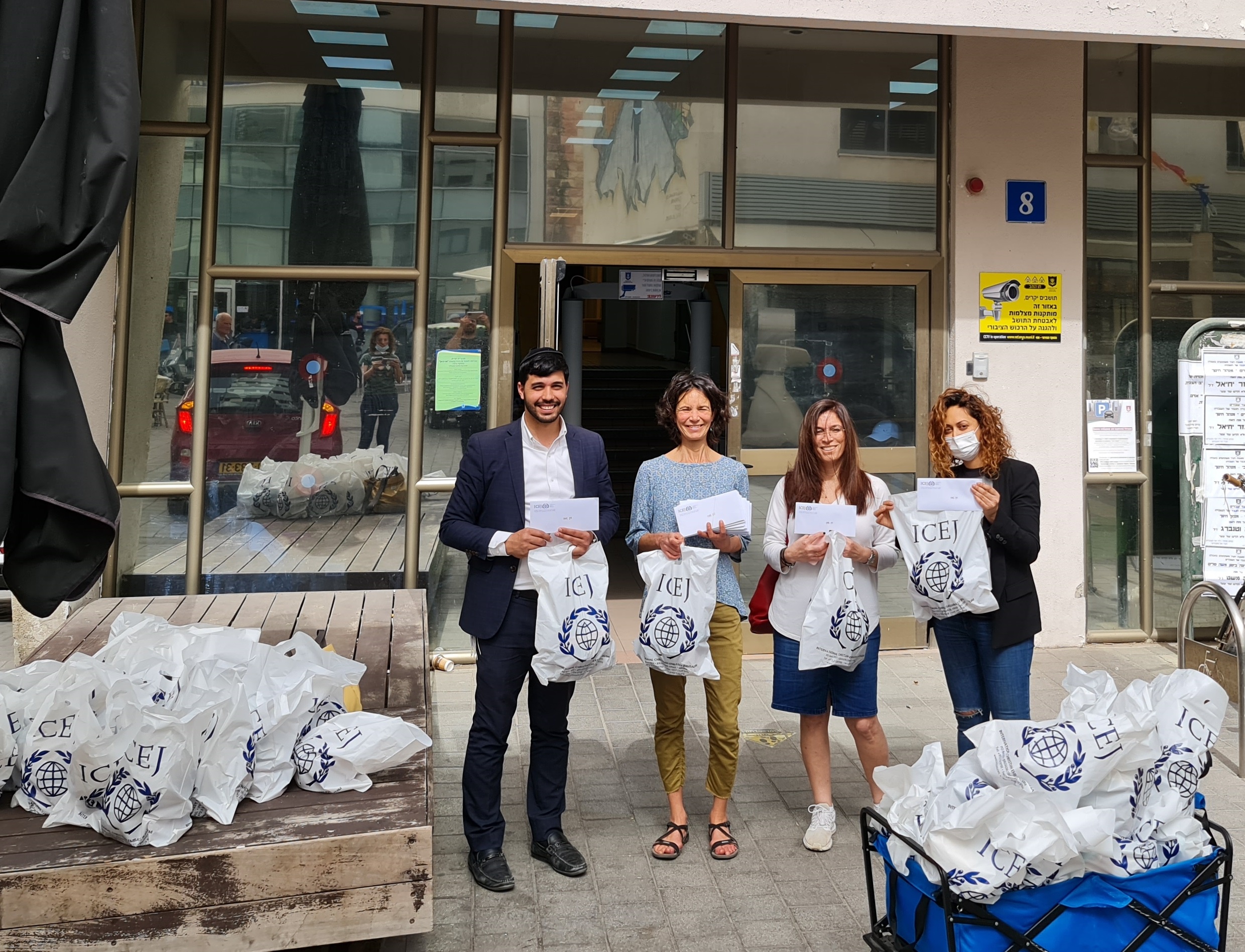 Passover delivery in Netanya