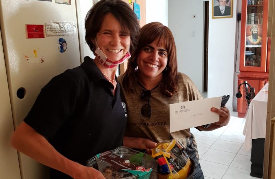 Giving to Single Moms