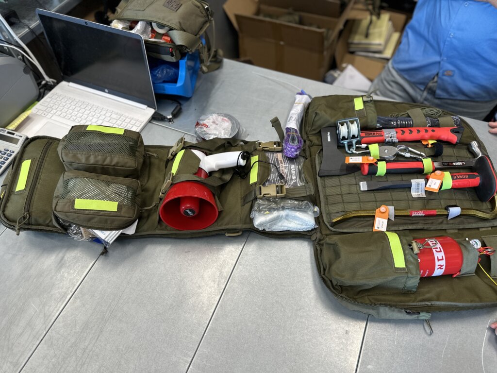 Emergency kits for Israel's North and South