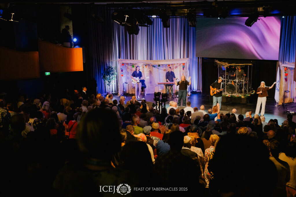 NORTHWORSHIP at Feast healing service