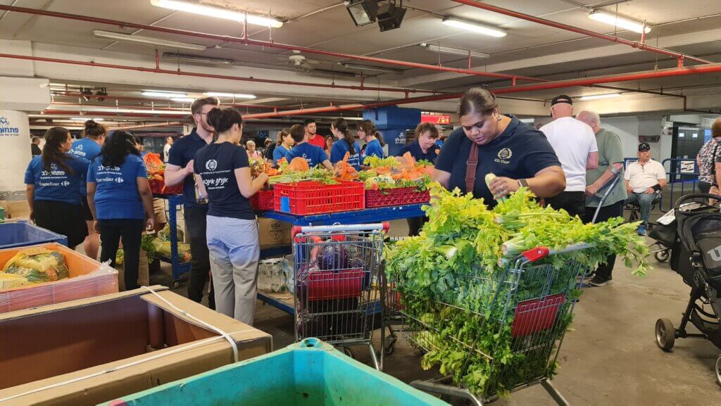 ICEJ staff work alongside Israelis