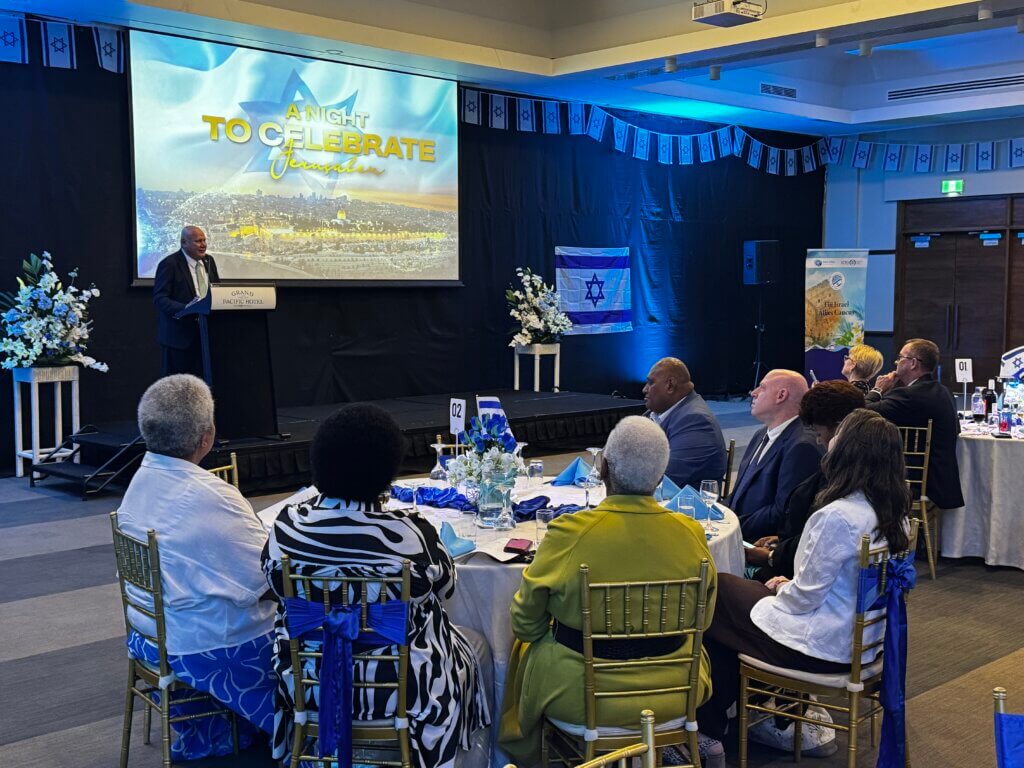 Fiji Deputy Prime Minister Viliame Gavoka speaking at Israel banquet.